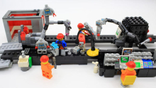 Lego letos drvi proti rekordnim prihodkom
