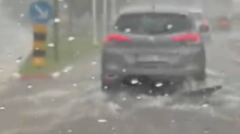 VIDEO Jako nevrijeme pogodilo Umag: 'Voda je dolazila sa svih strana, dizala je šahtove!'