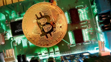 Bitcoin alla riscossa: il balzo grazie al dollaro debole
