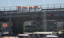 Hajduk krenuo prema Poljskoj, a na izlazu iz Splita dočekala ga poruka koja govori sve
