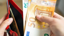 Sindikati za višja povračila za malice in prevoz in – podobno kot Janša – za nižjo dohodnino