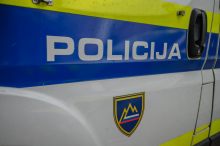 Policisti prijeli pobeglega bosonogega zapornika