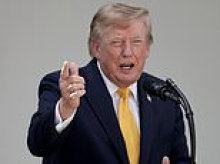Trump makes eyebrow-raising boast about Dolly Parton even as he admits 'she wasn't a very political person'