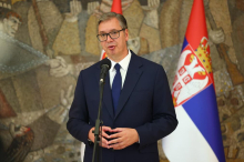 DVA LICA POLITIKE: Dok blokaderi traže lustraciju čak i za neutralne, Vučić pružu ruku i onima koji su bili otvoreno protiv njega