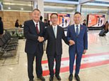 Peter van Onselen: China has just delivered two major lessons to Australia's politicians: One in public relations, the other in power
