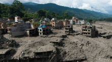 MVEP: Među žrtvama u Nepalu nema hrvatskih državljana