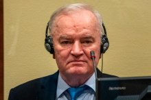 Umrl vojni zločinec Ratko Mladić