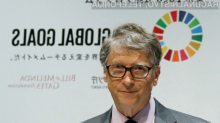 Bill Gates svari pred neobvladljivim razvojem umetne inteligence