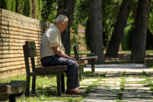 Kaj vsebuje predlog zakona za učinkovitejše izvajanje sistema dolgotrajne oskrbe?