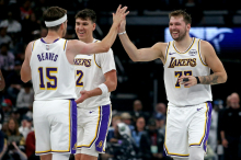 Spor v družini Buss o prodaji Lakersov na sodišču