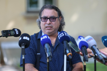 Svet romske skupnosti vlado poziva k novemu pristopu reševanja romskih vprašanj