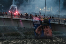Mladića bodo pokopali z najvišjimi državnimi častmi. Vučić kritiziral haaško sodišče.