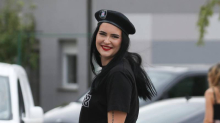 FOTO Dame nude rekvizite za Thompsona, tisuće ljudi pristiže