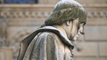 Con l’assemblea di Intesa Sanpaolo al via il gioco dell’Opas