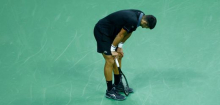 US Open: Novak Djokovic übergibt sich und verliert Erstrundenmatch gegen Außenseiter