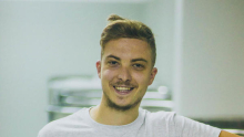 Mirza Ljubijankić, mladi podjetnik: Ne priti na trgovsko polico – večji izziv je, da izdelek z nje odhaja