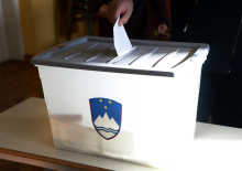 Začetek zbiranja podpisov za referendum o interventnem zakonu