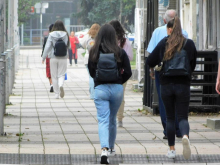 Šta đaci smeju da obuku za školu, a šta je zabranjeno? Škole objavile stroga pravila - Ovo nikako ne prolazi