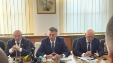 Pročitajte što je Plenković  rekao na početku sastanka u Gospiću, onda je zamolio medije za izađu
