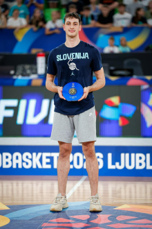 Urban Kroflič uradno postal član Cedevite Olimpije