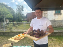 Jovo iz Dragačeva otkrio tajnu kako se sprema čuveni srpski specijalitet: Jelo koje je hranilo hajduke i ustanike danas osvaja svakog ko ga proba (FOTO)