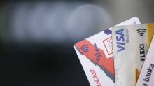 Hrvati sve više plaćaju karticama: Lani potrošili 46,9 milijardi eura, evo na što sve
