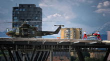 Brezpilotni letalnik s preletom ogrožal helikopter na heliportu UKC-ja Ljubljana