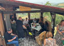 OVDE DECA PRONAĐU MIR KOJI IM SVAKODNEVICA ČESTO NE DAJE: Ušuškana kuća na Zlatiboru otvorena za porodice kojima je predah najpotrebniji (FOTO)