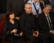Građani odaju počast generalu Ratku Mladiću: Komemoracija u Domu Vojske