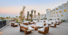 Orijentalan, pomalo boemski i besprekorno estetičan – Serry Beach Resort 5★ jedno je od najfotogeničnijih mesta moderne Hurgade