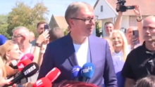 VUČIĆ U POSETI ZAPADNOBAČKOM OKRUGU: Predsednik obilazi domaćinstvo porodice Malbaša