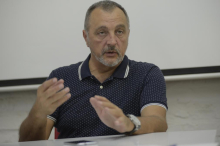 RATOBORNE PORUKE BIVŠEG GRADONAČELNIKA NIŠA: Živković misli da je greška što blokaderi nisu krenuli na policiju!  