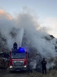 KRAGUJEVAC: Ugašen požar na deponiji (FOTO)