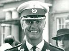 Decorated Falklands hero who led Marines on 80-mile 'yomp' to force surrender of Argentinian forces dies aged 86