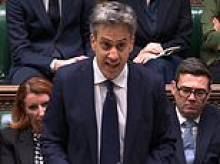 Israel hits back at Miliband and closes UK consulate, bars a dozen MPs and boots out military