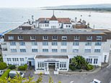 Millionaire Sandbanks locals fight plans to bulldoze historic hotel amid fury over 'disgusting act of vandalism'