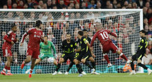 Šestica Parižanov v mreži Slovana, Mac Allister matiral Oblaka za slavje rdečih