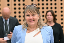 Minister Kajzer zaustavil odhod Barbare Žvokelj na veleposlaniški položaj na Danskem