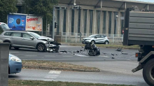 FOTO Detalji prometne nesreće u N. Zagrebu: Autom 'pokosio' motorista, obojica su u bolnici