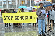 Nov protest ob obisku Sara v DZ-ju. Janša: Protesti so refleks levičarskega antisemitizma.