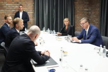 VUČIĆ SE SASTAO SA PREDSEDNIKOM GLOBSEC: Dobar razgovor o promenama koje se odvijaju u Evropi i svetu, njihovom uticaju na naš region... (FOTO)