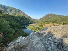 Upoznajte Rapajlovaču: Skriveno mesto u Ovčarsko-kablarskoj klisuri je pravi raj, smešteno na raskrsnici puteva između dve svetinje (FOTO)
