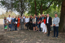 TRI I PO MILIONA ZA OZELENJAVANJE OMLADINSKOG PARKA: Loznica potpisala ugovor sa Ministarstvom zaštite životne sredine