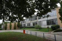 Na dveh ljubljanskih šolah zaradi prebavnih težav pri pouku manjka še več otrok