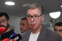 AKO TAKO NASTAVE, JA NE BRINEM ZA APSOLUTNU VEĆINU I ZA PREKO 50 ODSTO GLASOVA Vučić o blokaderskom skupu u Novom Sadu: Mi ćemo ih čuvati kao malo vode na dlanu