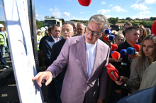 Vučić obišao radove na izgradnji 