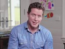 Barefoot Investor throws off the gloves and slams Pauline Hanson's plan to allow early access to super