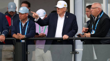 Trump šokirao Engleze izjavom o Irskoj pa se bacio na golf