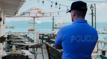 UŽAS U PULI U sukobu ozlijeđen muškarac (30), u bolnici je...