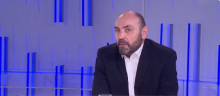 LEPA BRENA ZA ČETIRI OSOBE, ČUJ MENE GODINE Panović urnisao blokadere: Setite se Vučića i Malog u kolima i Brenine pesme, te četiri godine nisu lake (VIDEO)